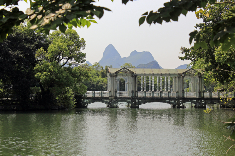 2017-04-12_142259 china-2017.jpg - Guilin - am Ronghu-See